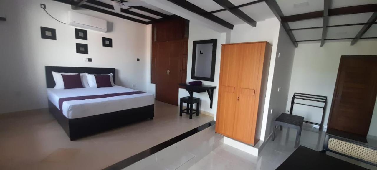 Sobaya Residence Ambalantota Екстер'єр фото